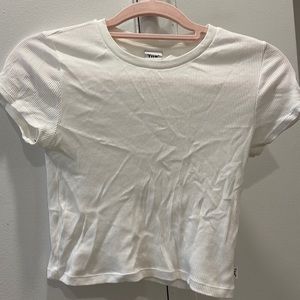 aritzia TNA raglan tshirt
